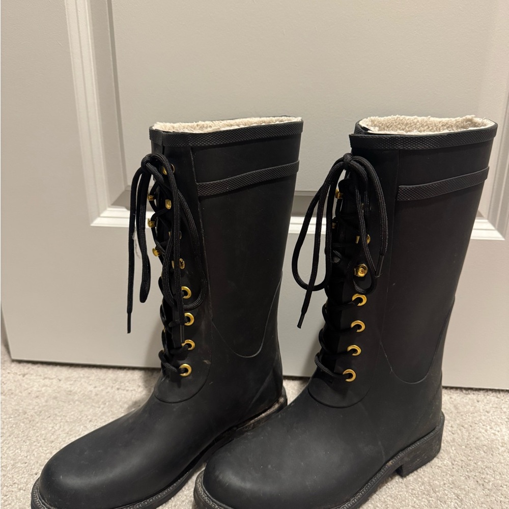 Black Lace-Up Women's Boots